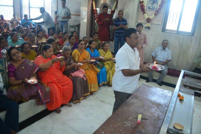 Aarti by Maharaja Samrjitsingh Gaekward